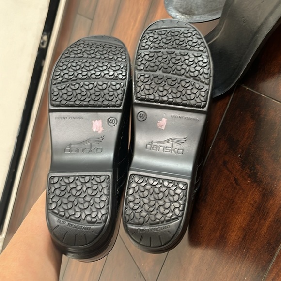 Dansko Professional Clogs Women's 40 Black Patent Leather Slip On Comfort Shoes - Picture 10 of 12